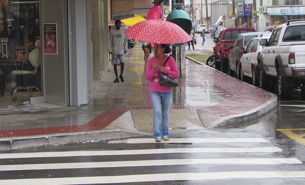 chuva-na-serra-es